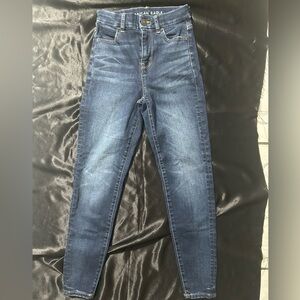 Women’s American Eagle Outfitters Curvy High Rise Jeggings. Dark Blue